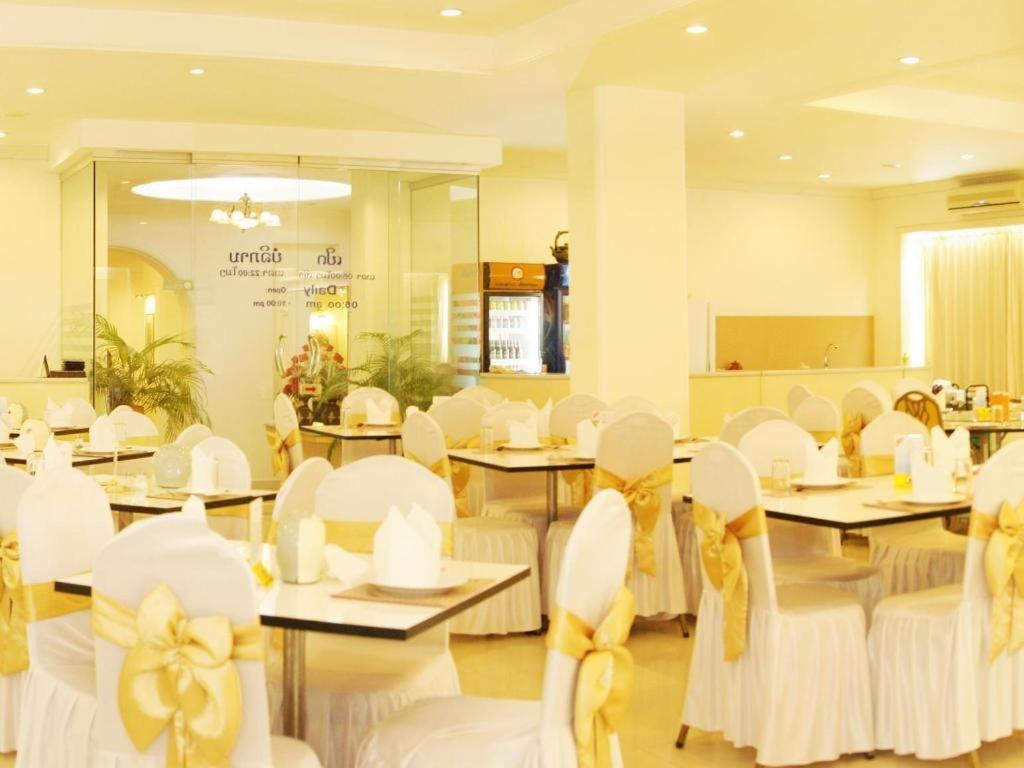 Seng Aroun Hotel Pakse Exterior photo