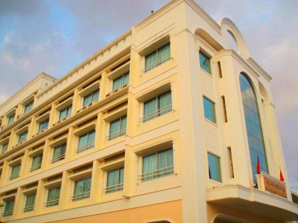 Seng Aroun Hotel Pakse Exterior photo