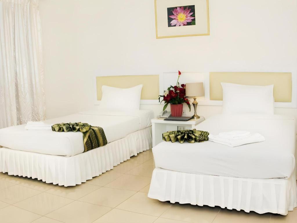 Seng Aroun Hotel Pakse Exterior photo