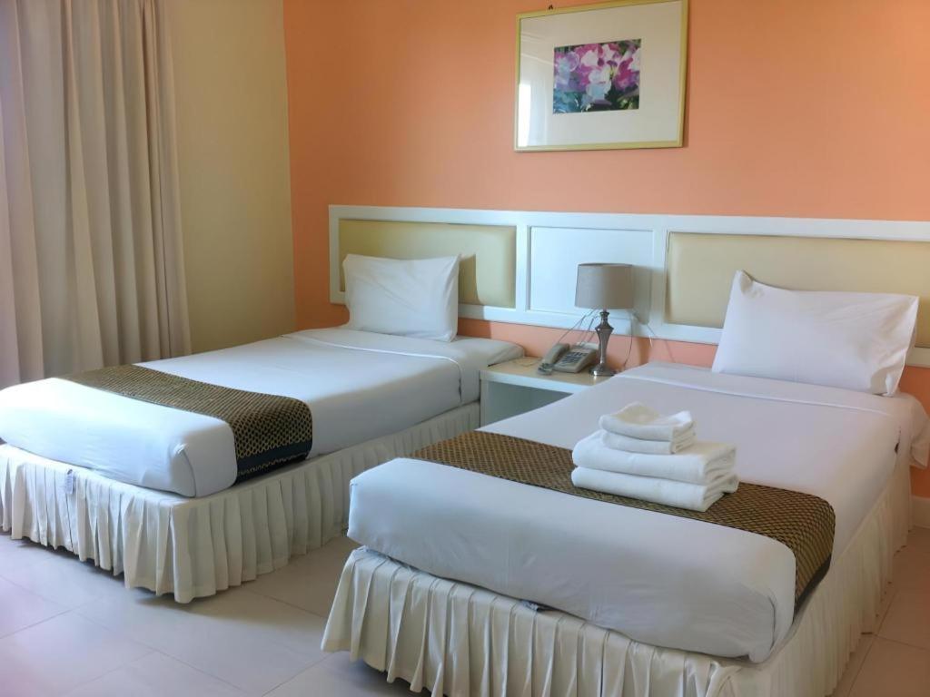 Seng Aroun Hotel Pakse Exterior photo